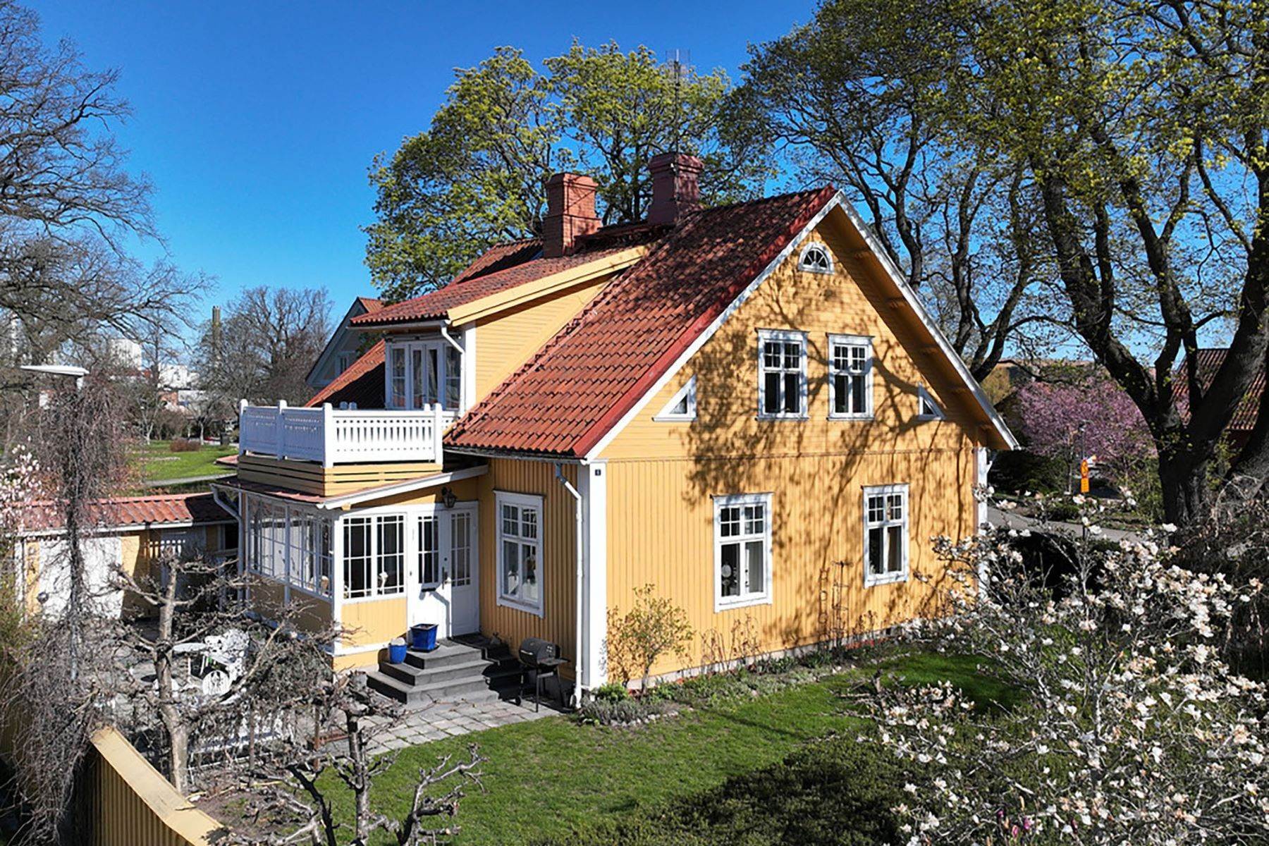 Single Family Homes for Sale at Tullgatan 6 Other Sweden, Other Areas In Sweden 63217 Sweden