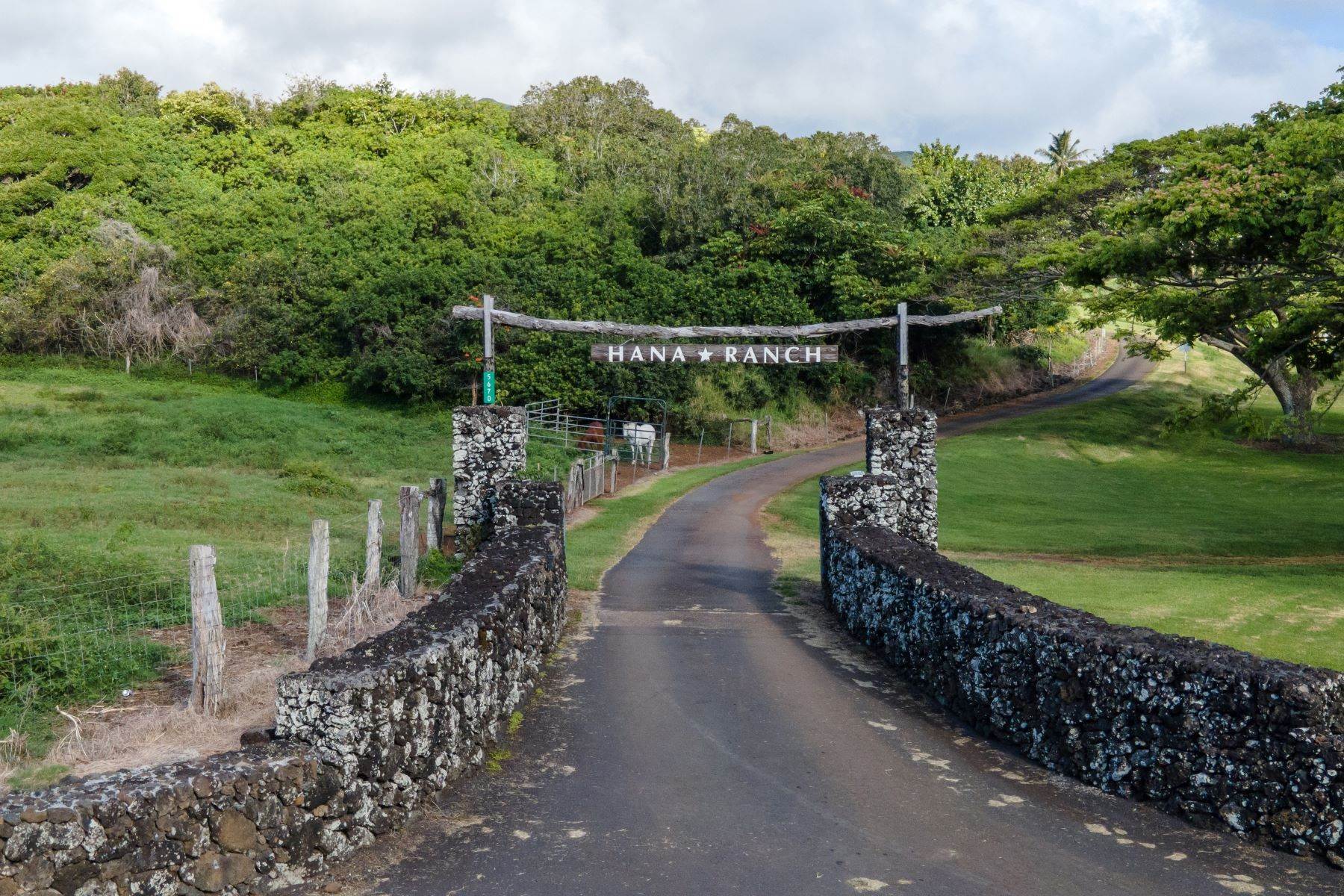 32. Terreno por un Venta en UNMATCHED EXTRAORDINARY OPPORTUNITY Hana Ranch, Maui Hana, Hawaii 96713 Estados Unidos