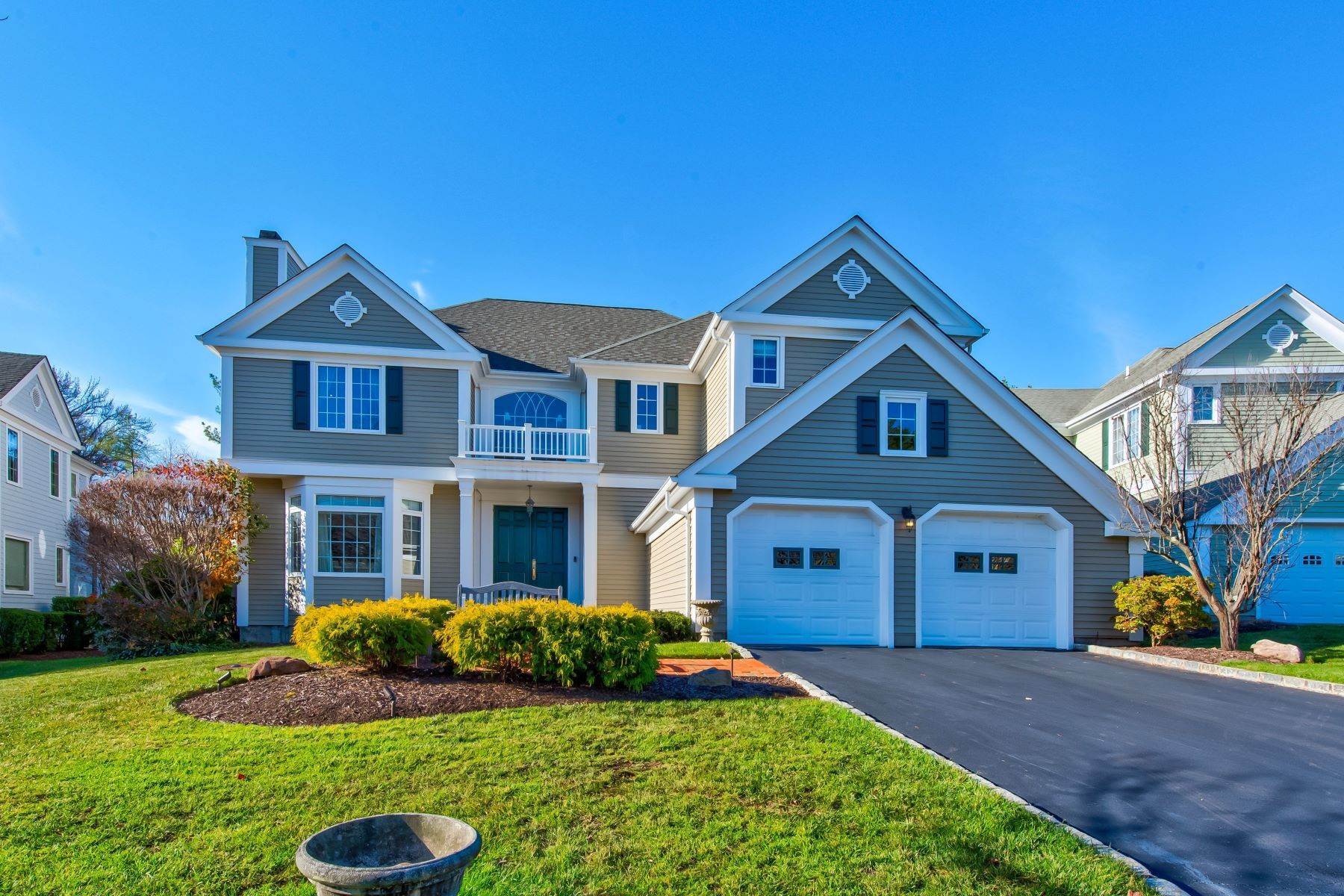 Single Family Homes 为 销售 在 5 Rose Hill Drive, Manhasset, NY, 11030 5 Rose Hill Drive 曼哈塞特, 纽约 11030 美国