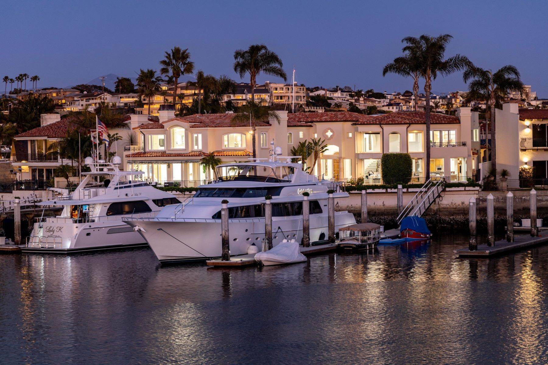 Single Family Homes 为 销售 在 103 Via Lido Soud, Newport Beach, CA 92663 103 Via Lido Soud 纽波特比奇, 加利福尼亚州 92663 美国