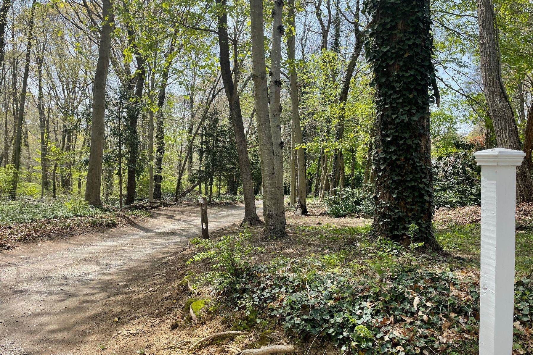 Land for Sale at Piping Rock Road, Glen Cove, NY, 11542 Piping Rock Road Glen Cove, New York 11542 United States