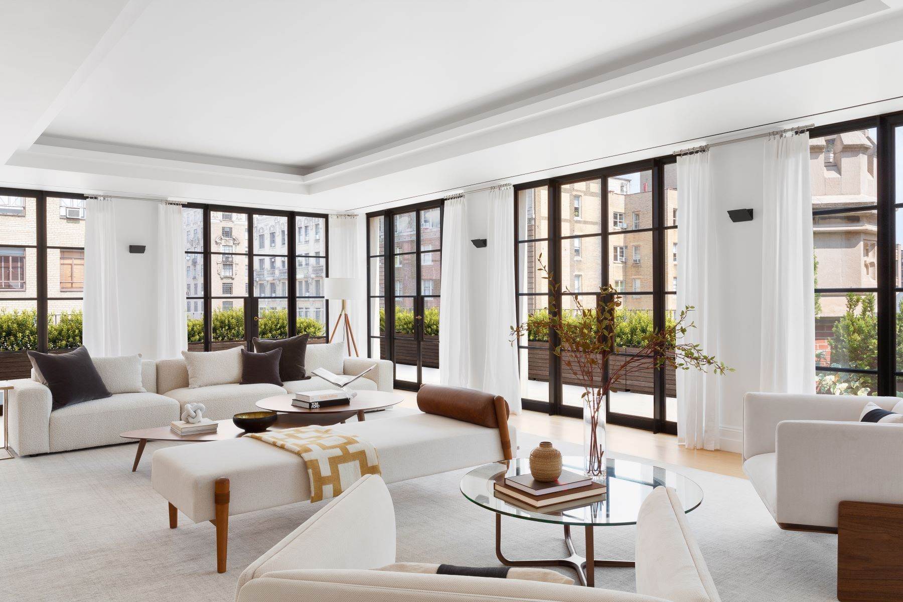 Condominiums 为 销售 在 The Terrace Penthouse @555 WEA 555 West End Avenue, Terrace PH 纽约, 纽约 10024 美国